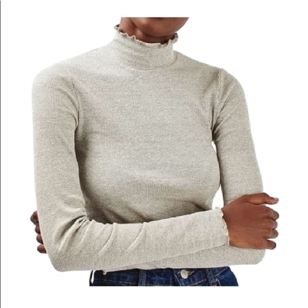 Top Shop ✨ Lettuce Edge Mock Neck Crop Top